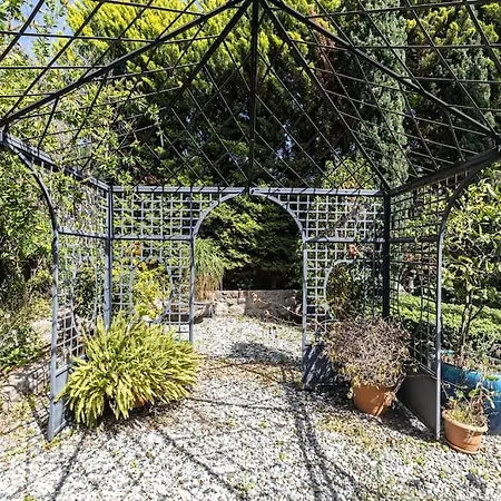 Holiday home Essiz, Verandali Rustik Tas Ev Bodrum