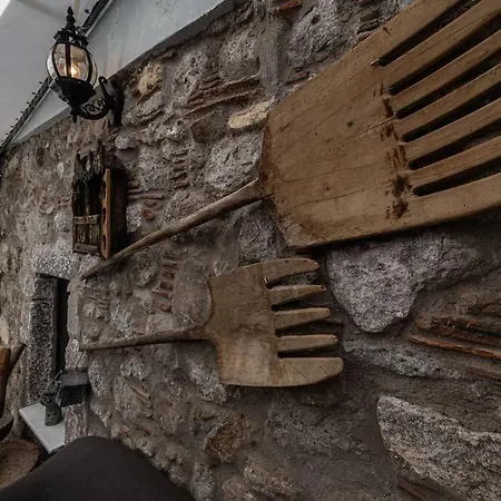 Ferienhaus Essiz, Verandali Rustik Tas Ev