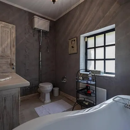 Ferienhaus Essiz, Verandali Rustik Tas Ev